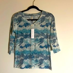 NWT Whimsy rose women’s shirt Sz XS